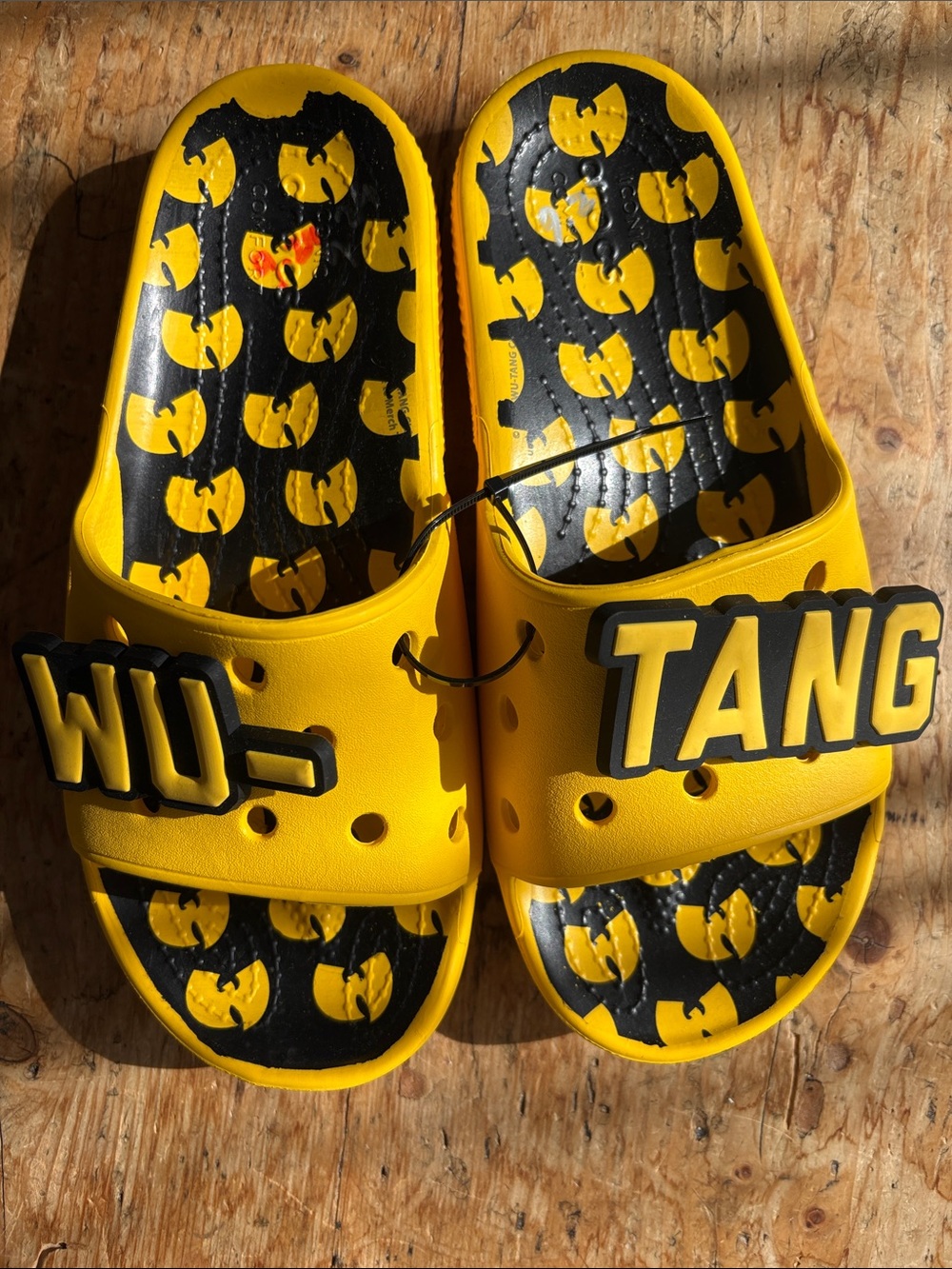 CROCS Wu Tang Slide Sandals 🐝